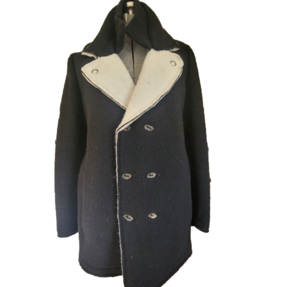 The Frederico Homs OwnWear Men's Wool Button Coat